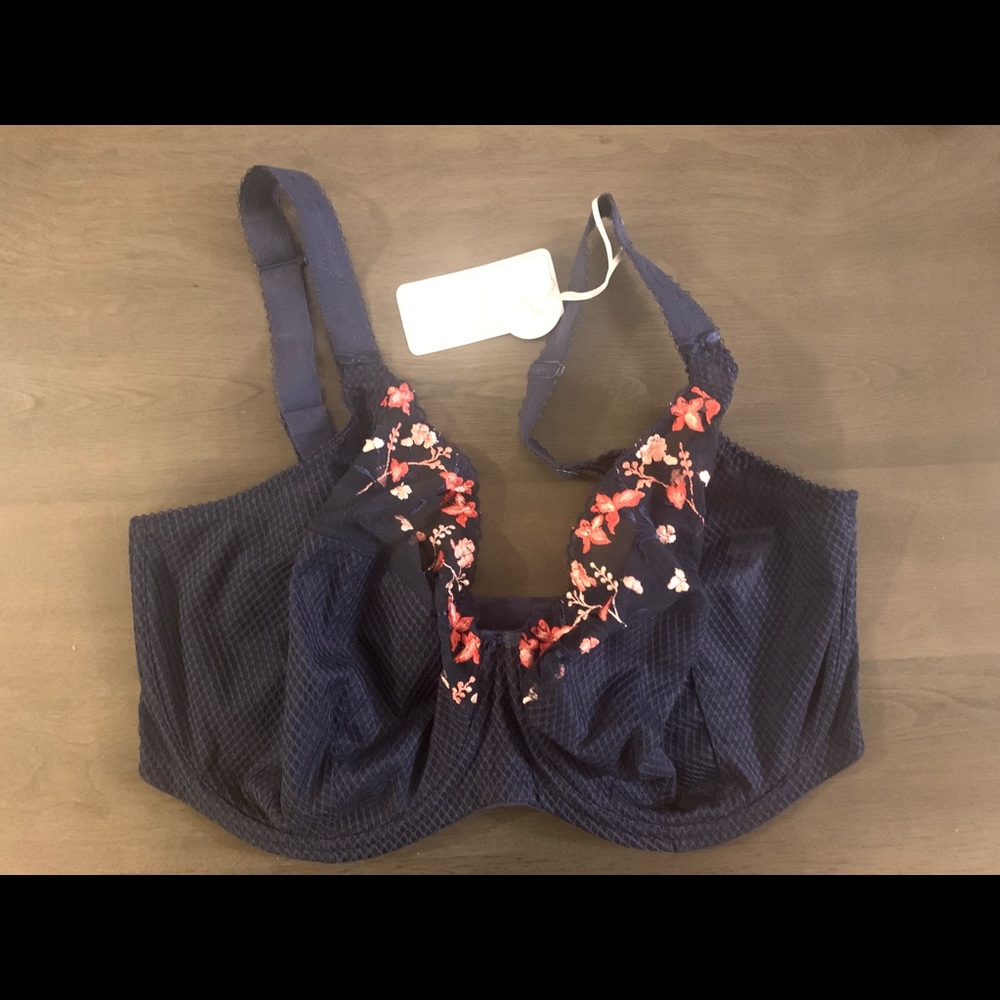 NWT ELOMI PLUNGE BRA